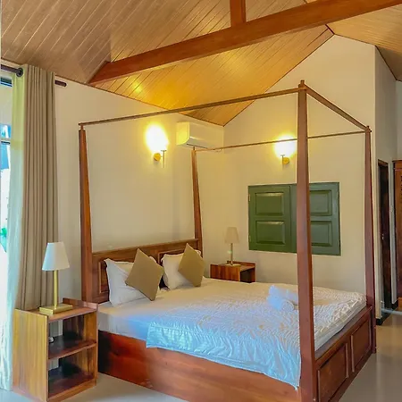 The Barns Villas And Restaurant Negombo Exterior photo